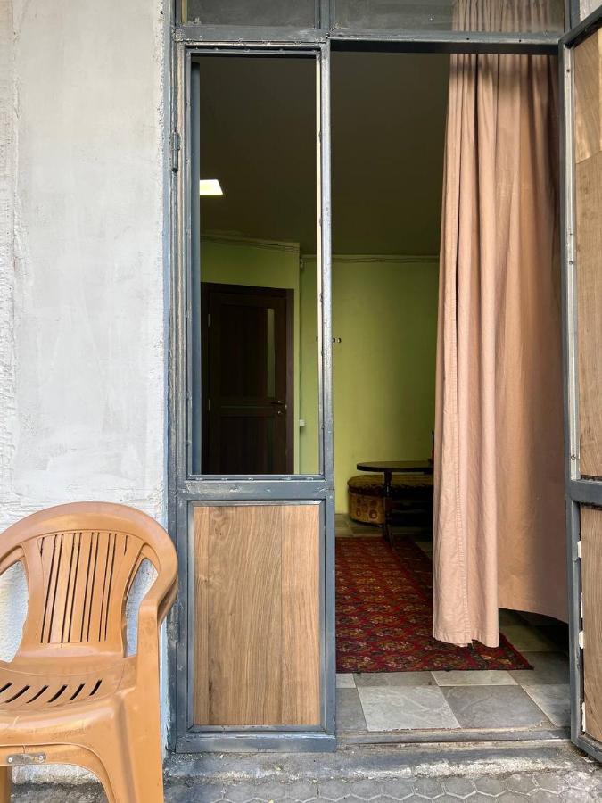 Vahe'S Family Guest House Front Γιερεβάν Εξωτερικό φωτογραφία