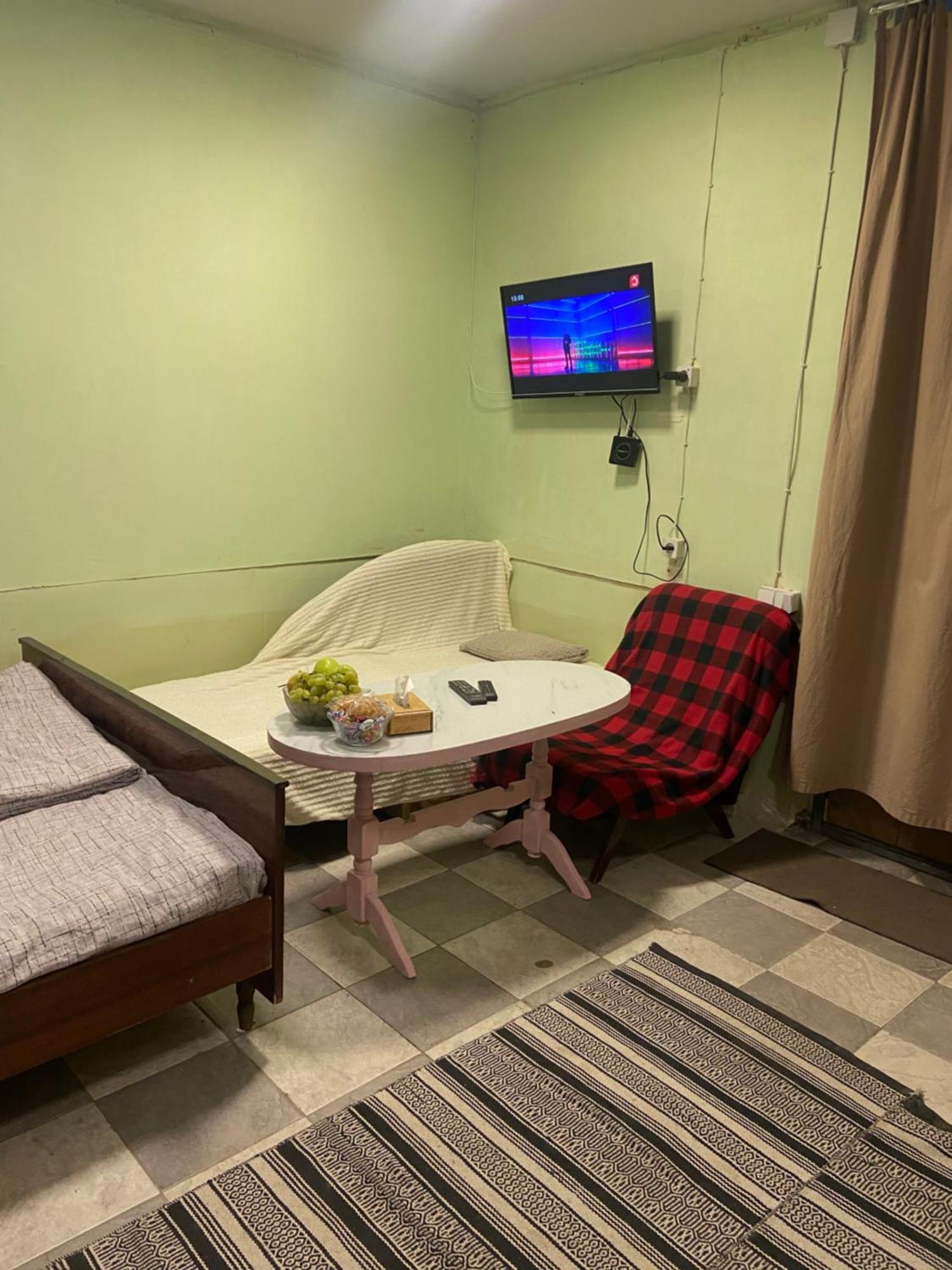 Vahe'S Family Guest House Front Γιερεβάν Εξωτερικό φωτογραφία